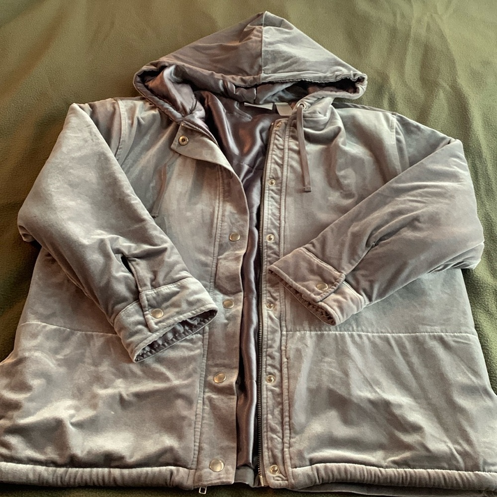 Liz Claiborne gray velvet like coat with satin like interior. Medium Petite - Picture 1 of 8